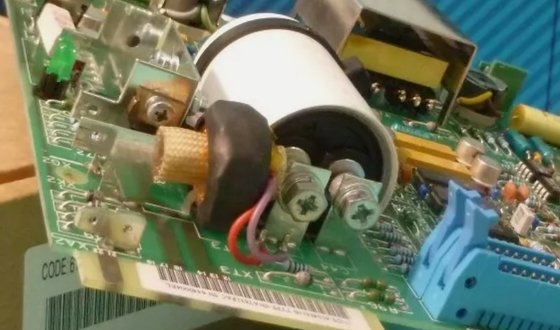 ABB SNAT631PAC 61049410B Yüksek Performanslı Programlanabilir Otomasyon Denetleyicisi