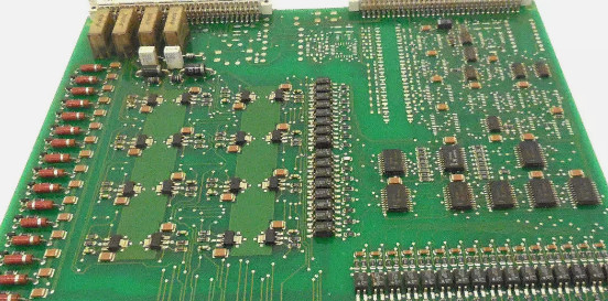 ABB 8IAB03 GJR2392500R1210 Çıkış Modülü 24 V, 100 mA için 1 DO ile 16 kanallı ikili