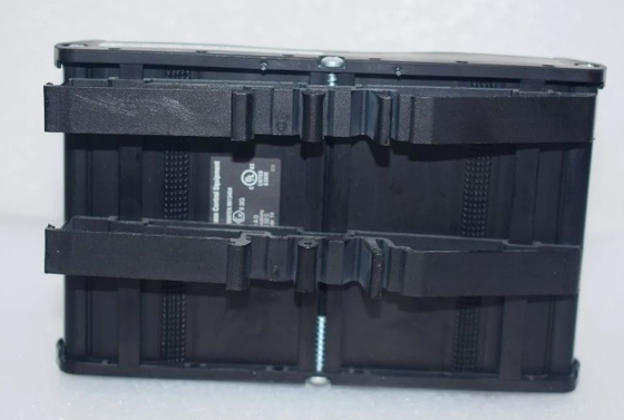 Foxboro P0916AA FBM201 /B/C/D Analog Giriş Modülü A 2 Kabloyu Kabul Eden Sekiz Analog Giriş Kanalı İçerir