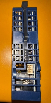 IC695CPE305 GE Makine İşlemlerinin Gerçek Zamanlı Denetimini Ve Malzeme Eldenme Sistemlerini Yapmak