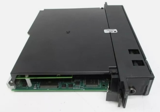IC697CPX935 GE Üç Serili Portlu Tek Slot CPU 32 Bit Yüzen Nokta Merkezi İşlem Birimi