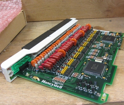Honeywell 621-1180RC 115 VAC Dijital Giriş Panosu 32 PT PLC Modülü