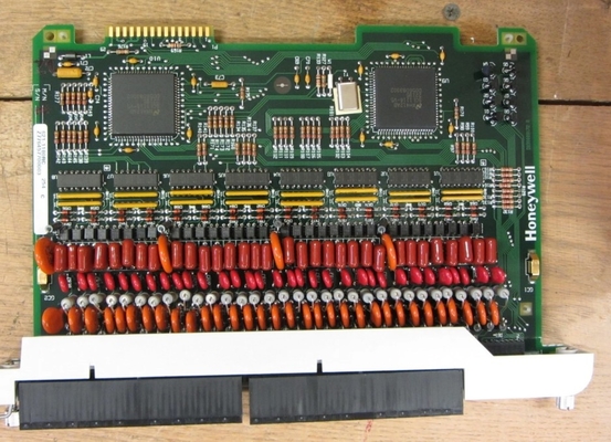 Honeywell 621-1180RC 115 VAC Dijital Giriş Panosu 32 PT PLC Modülü