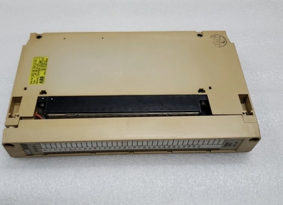 07EB61 GJV3074341R1 ABB Dijital Giriş Modülü 32DI 24 VAC/DC PLC Modülü