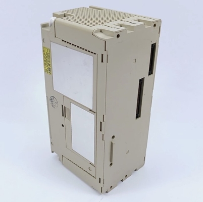 07ZE61 GJV3074321R302 ABB Merkezi Birim 2 18 I / O yuvası olan alt çubuklar