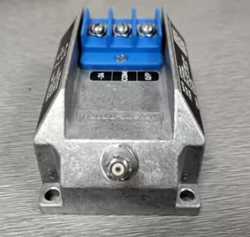 IQS450 204-450-000-002 A1-B21-H10-I0 Girdap akımı yakınlık sinyal düzenleyici