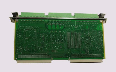 IOC4T 200-560-000-113 Döner Makine Koruma İzleme Rağı İçin Giriş/Çıkış Kartı