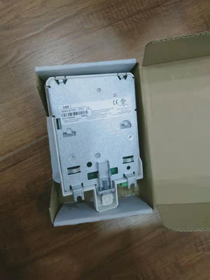 SB822 ABB AC 800M Şarj Edilebilir Pil Ünitesi PLC Yedek Parçaları 3BSE018172R1