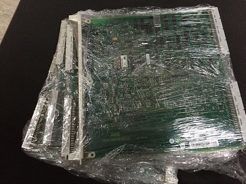 DSBC176 ABB S100 I/O Bus Extender Kart Modülü PLC Yedek Parçaları 3BUR001661R1