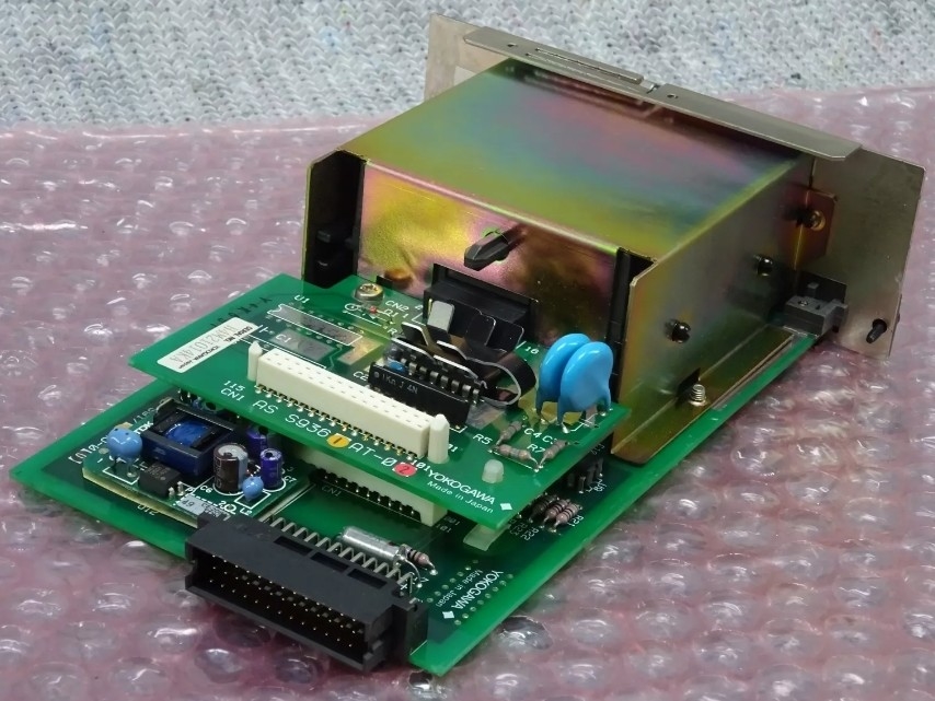 AIP571 YOKOGAWA Elektrikli Alıcı RIO I/O Modülü Alan Kontrol Birimi V-net Kontrol Otobüsü 24 V DC