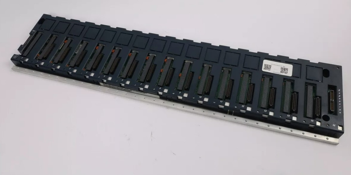 IC695CHS016 GE PAC Sistemleri RX3i 16 Slot Yüksek Hızlı Kontrolör Üssü PCI ve Serili Otobüsü Destekler
