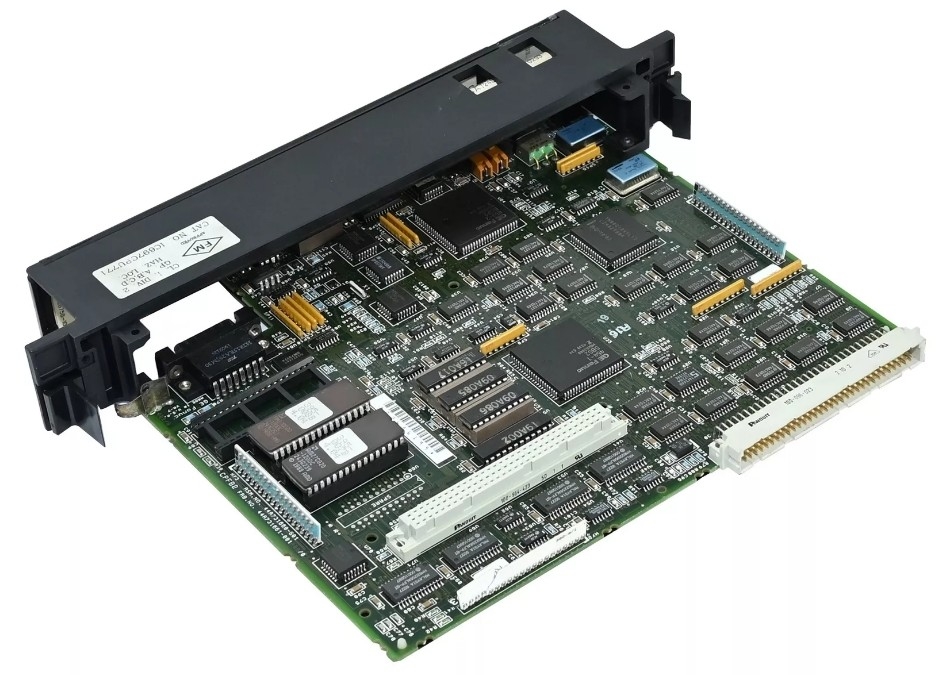 IC697CPU771 GE PLC CPU'ları 12 MHz Genişletilebilir Merkezi İşlem Birimi Tek Slot CPU 8K Analog I/O'ya Kadar
