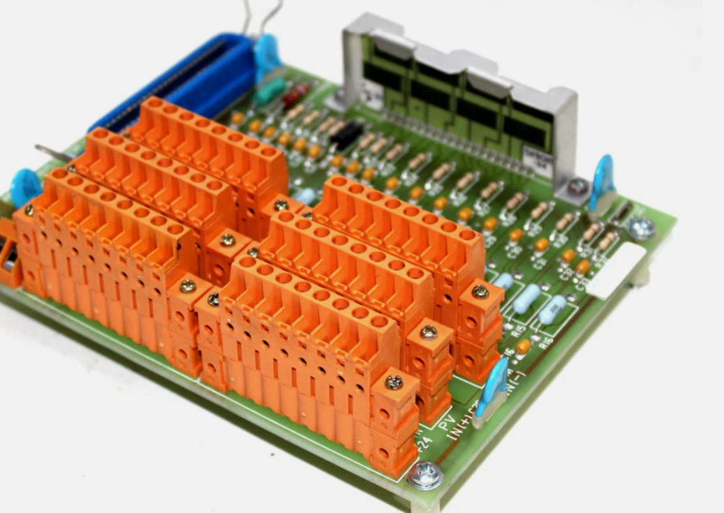Honeywell MC-TAIH02 4-20mA Akım Sinyalleri için 16 Analog Girişli Yüksek Seviye Analog Giriş STI Modülü